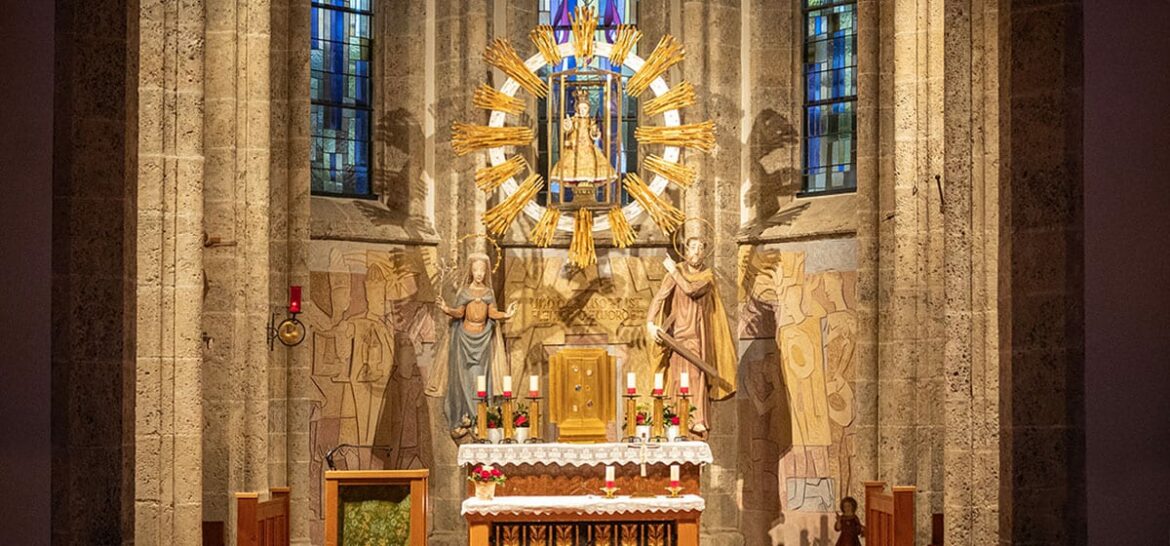 Altarraum - Pfarrkirche Filzmoos