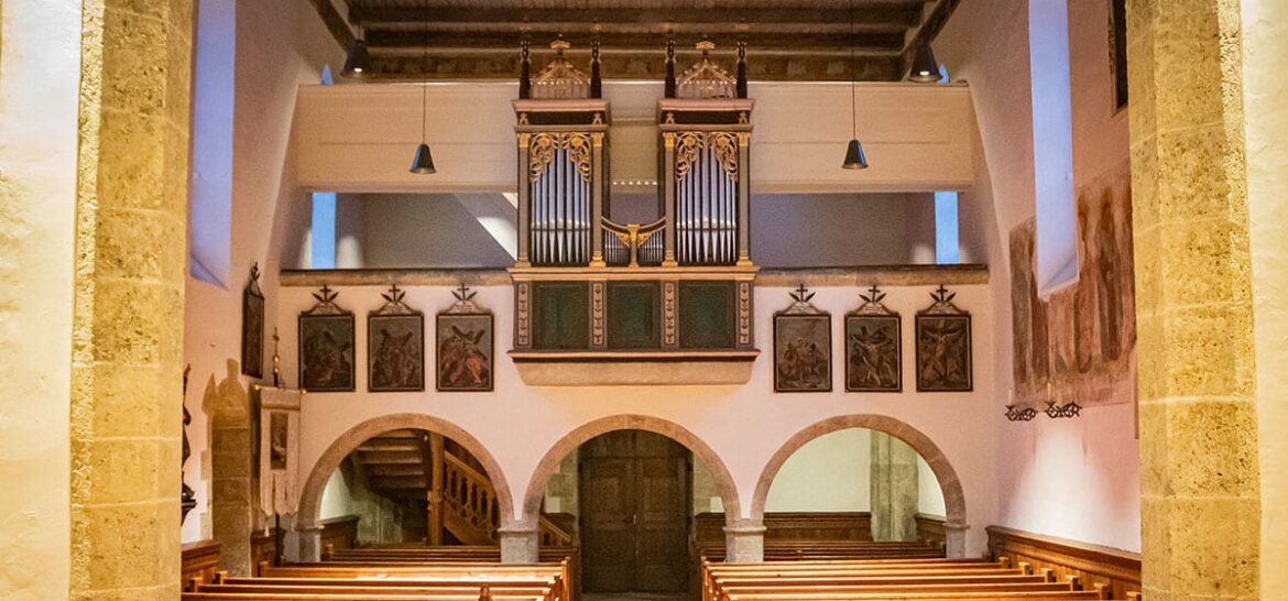 Kirchenwaende Kirche Filzmoos 1